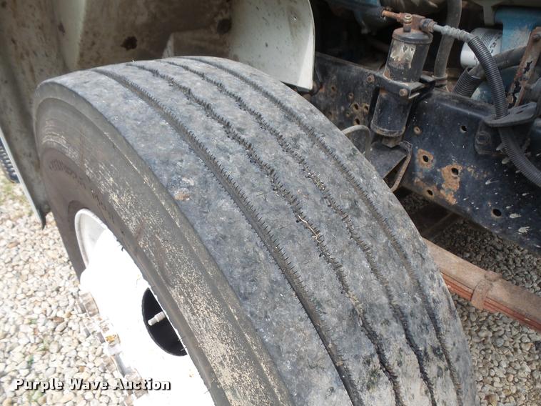 image for item DC5496 1997 International 4700 dump truck