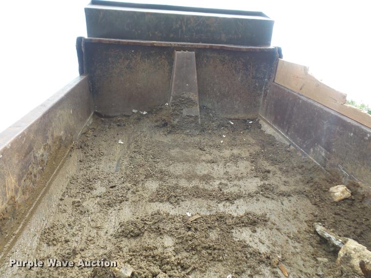 image for item DC5496 1997 International 4700 dump truck