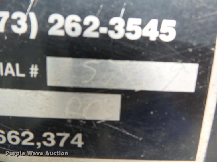 image for item DC6831 2004 International 7400 dump truck