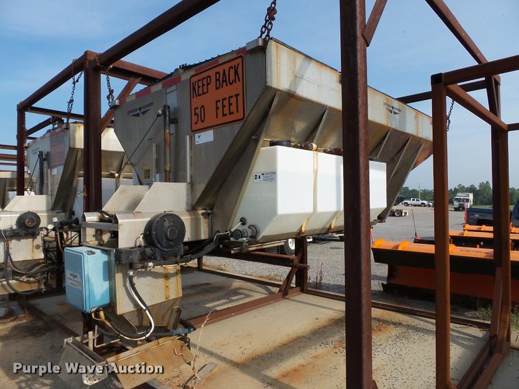 image for item DC6832 Swenson spreader