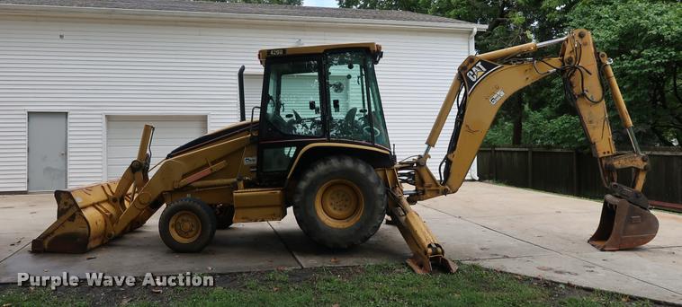 image for item DD1694 2004 Caterpillar 420D backhoe
