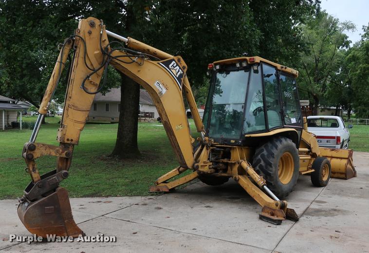 image for item DD1694 2004 Caterpillar 420D backhoe