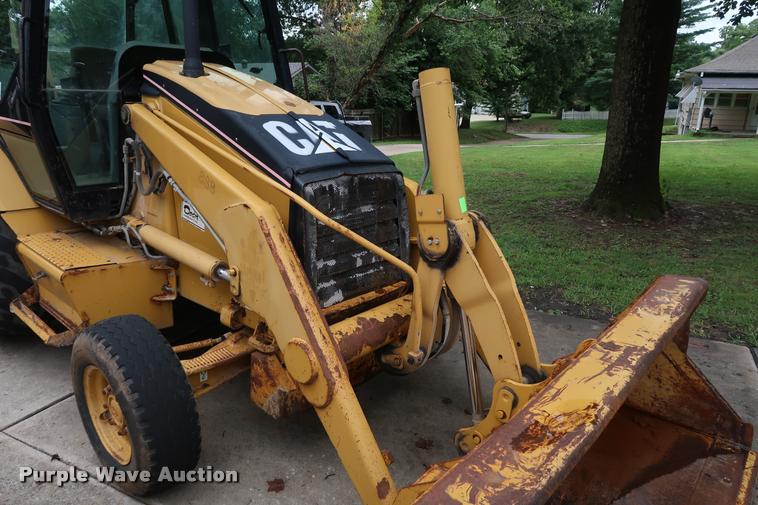 image for item DD1694 2004 Caterpillar 420D backhoe