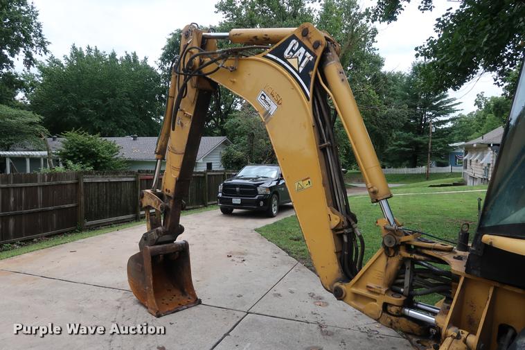 image for item DD1694 2004 Caterpillar 420D backhoe