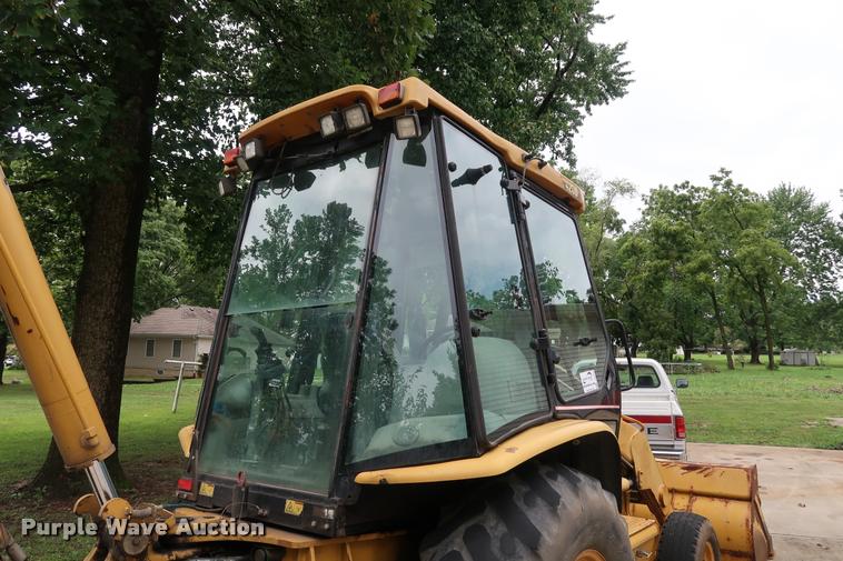 image for item DD1694 2004 Caterpillar 420D backhoe