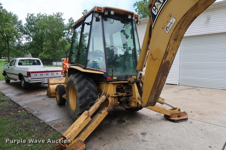 image for item DD1694 2004 Caterpillar 420D backhoe