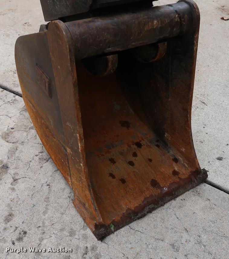 image for item DD1694 2004 Caterpillar 420D backhoe