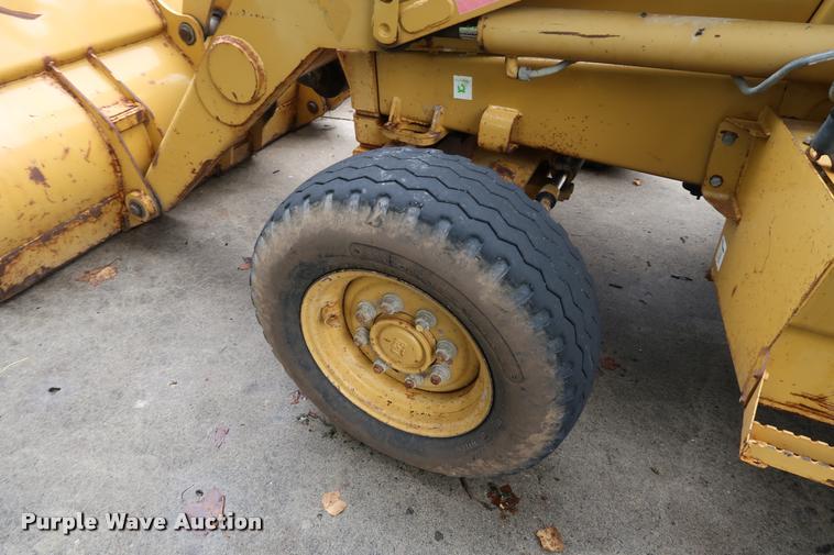 image for item DD1694 2004 Caterpillar 420D backhoe