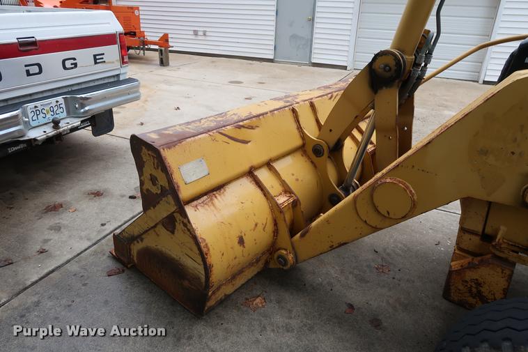 image for item DD1694 2004 Caterpillar 420D backhoe