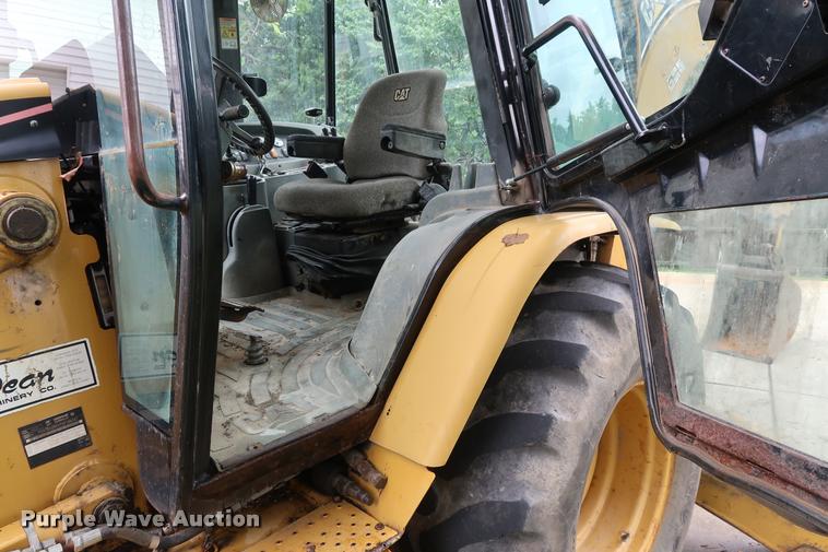 image for item DD1694 2004 Caterpillar 420D backhoe