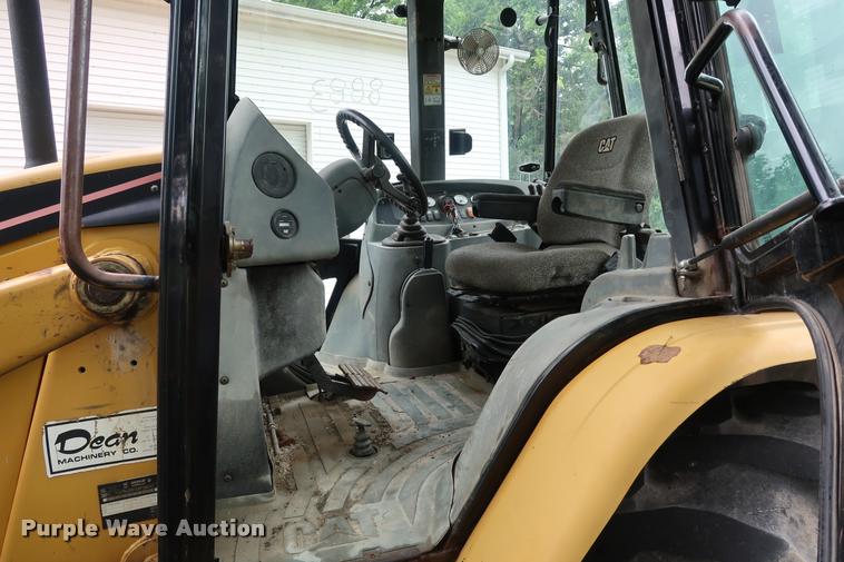 image for item DD1694 2004 Caterpillar 420D backhoe