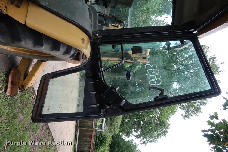 image for item DD1694 2004 Caterpillar 420D backhoe