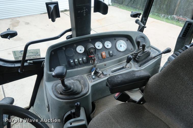 image for item DD1694 2004 Caterpillar 420D backhoe