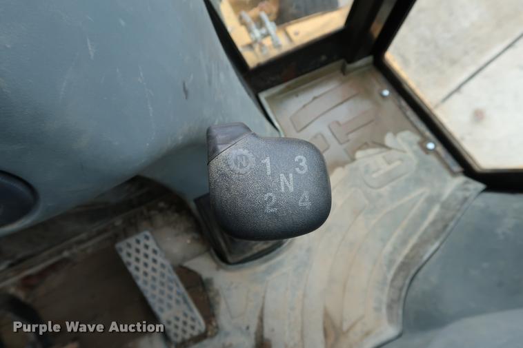 image for item DD1694 2004 Caterpillar 420D backhoe