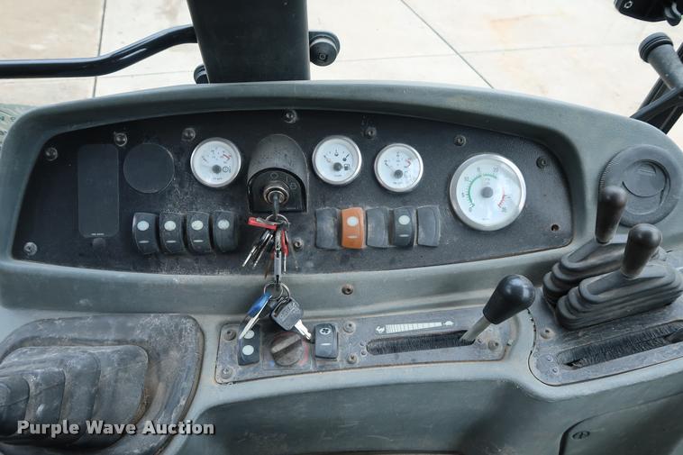 image for item DD1694 2004 Caterpillar 420D backhoe