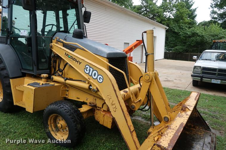 image for item DD1695 2002 John Deere 310G backhoe