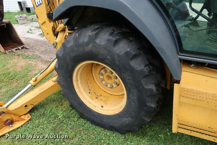 image for item DD1695 2002 John Deere 310G backhoe