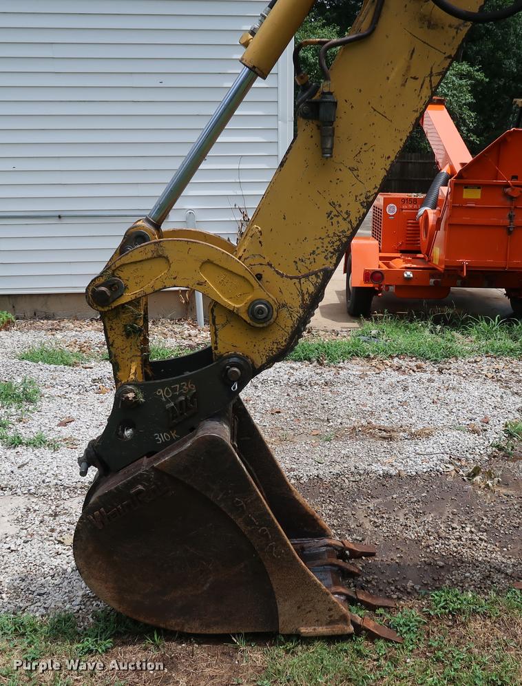 image for item DD1695 2002 John Deere 310G backhoe