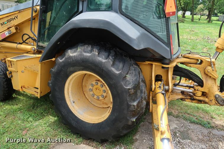 image for item DD1695 2002 John Deere 310G backhoe