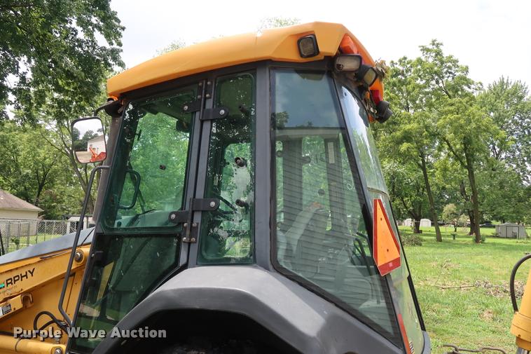 image for item DD1695 2002 John Deere 310G backhoe