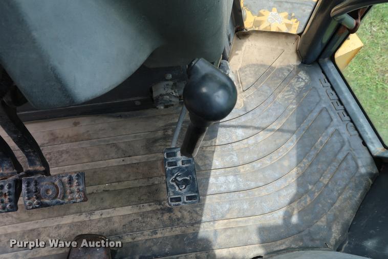 image for item DD1695 2002 John Deere 310G backhoe