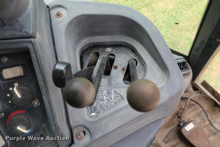 image for item DD1695 2002 John Deere 310G backhoe