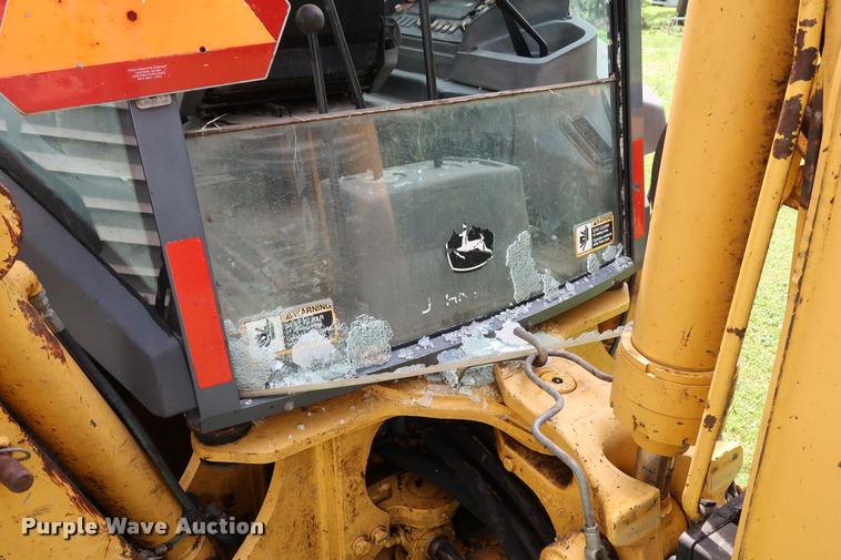 image for item DD1695 2002 John Deere 310G backhoe