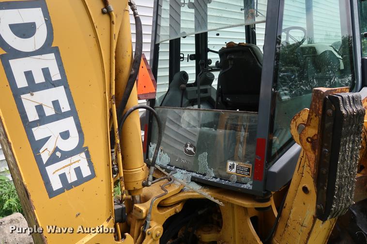 image for item DD1695 2002 John Deere 310G backhoe
