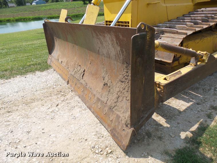 image for item DD1749 1999 Komatsu D65PX-12 LGP dozer