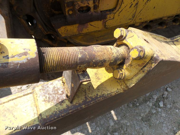 image for item DD1749 1999 Komatsu D65PX-12 LGP dozer