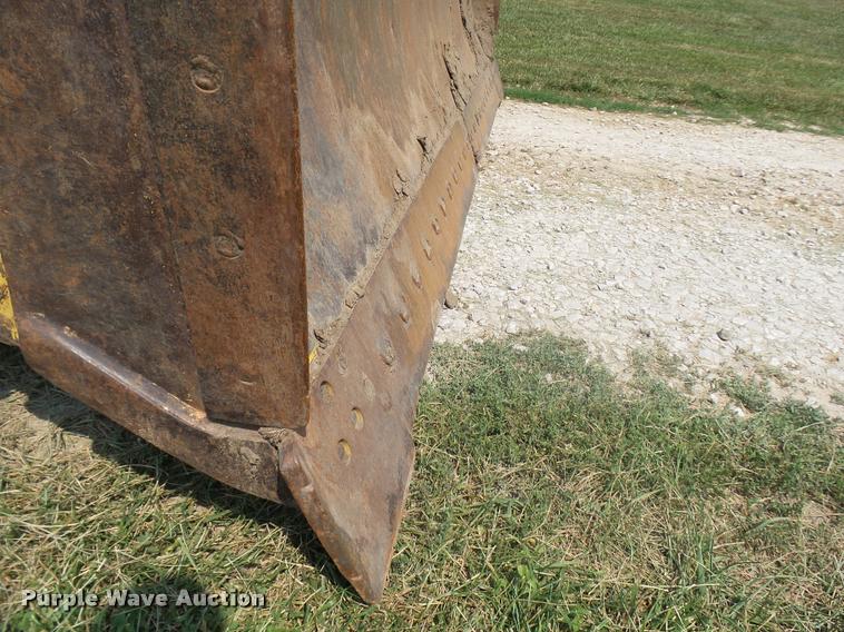 image for item DD1749 1999 Komatsu D65PX-12 LGP dozer