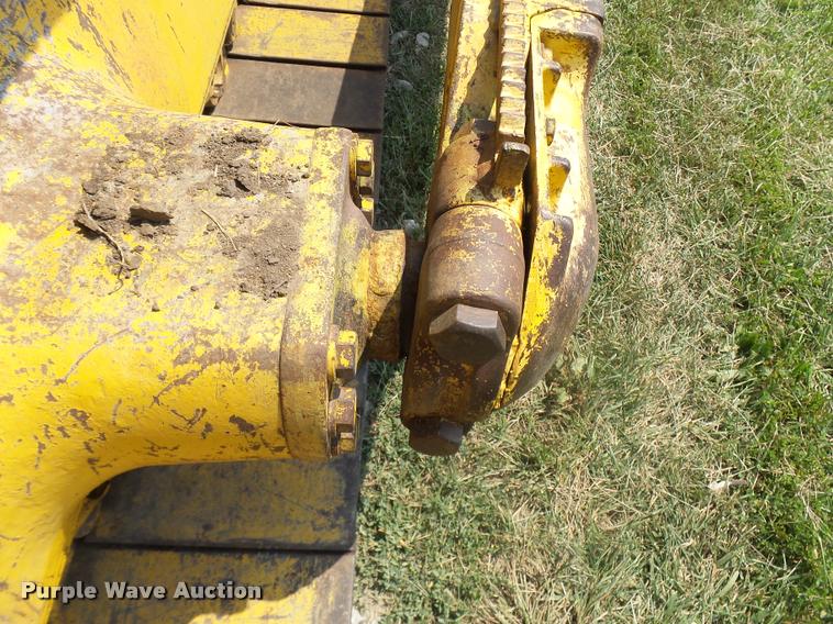 image for item DD1749 1999 Komatsu D65PX-12 LGP dozer