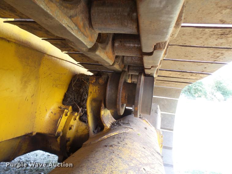 image for item DD1749 1999 Komatsu D65PX-12 LGP dozer