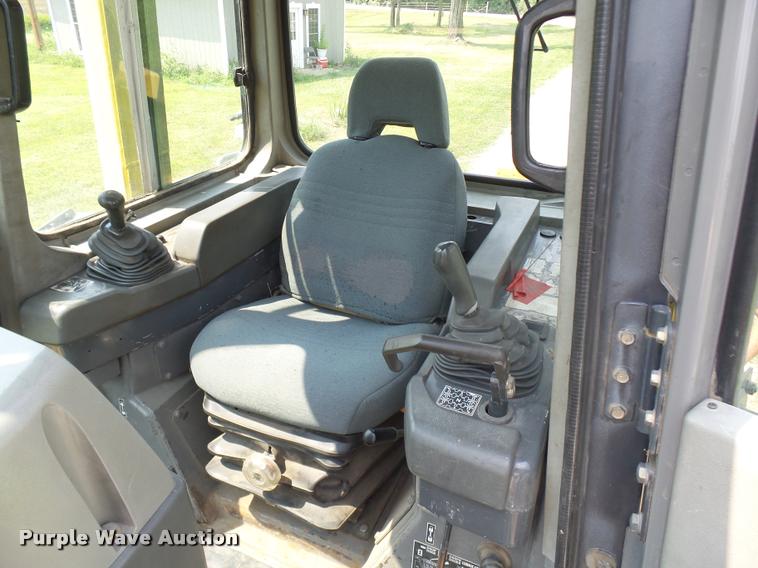 image for item DD1749 1999 Komatsu D65PX-12 LGP dozer