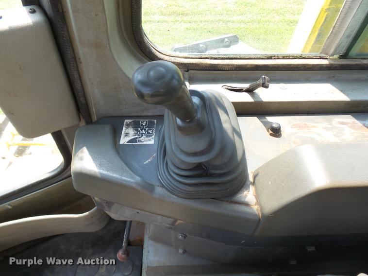 image for item DD1749 1999 Komatsu D65PX-12 LGP dozer