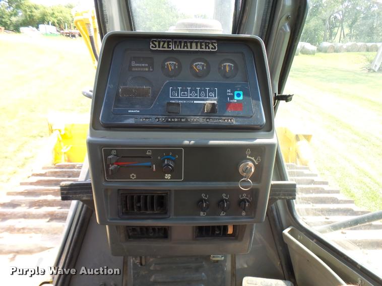 image for item DD1749 1999 Komatsu D65PX-12 LGP dozer