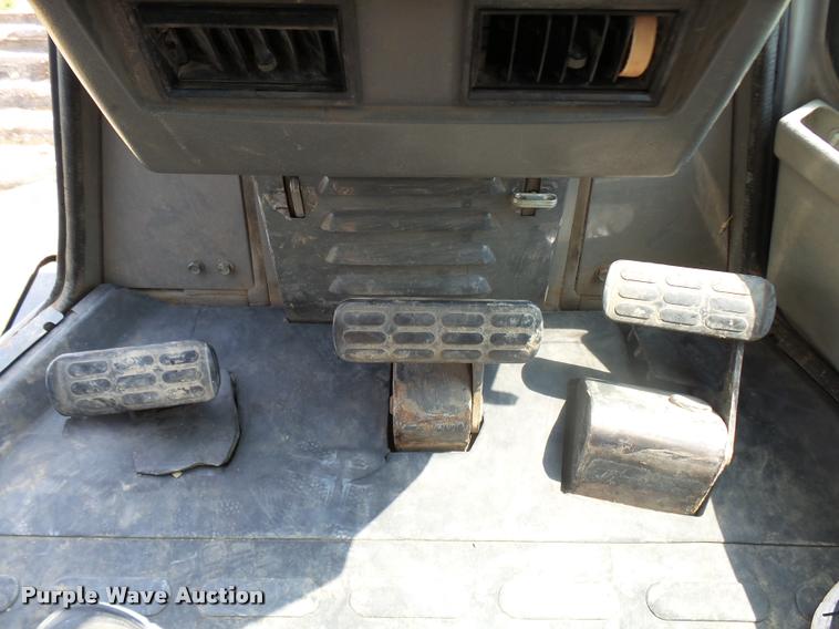 image for item DD1749 1999 Komatsu D65PX-12 LGP dozer