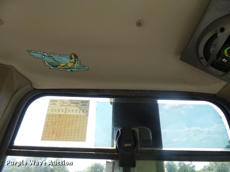 image for item DD1749 1999 Komatsu D65PX-12 LGP dozer