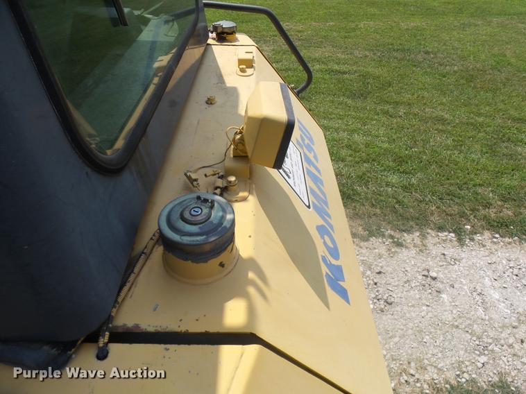 image for item DD1749 1999 Komatsu D65PX-12 LGP dozer