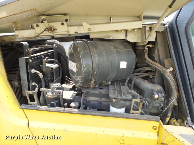 image for item DD1749 1999 Komatsu D65PX-12 LGP dozer