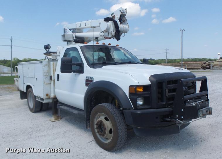 image for item DF9347 2008 Ford F550 Super Duty bucket truck