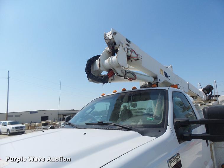 image for item DF9347 2008 Ford F550 Super Duty bucket truck