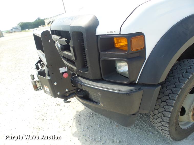 image for item DF9347 2008 Ford F550 Super Duty bucket truck