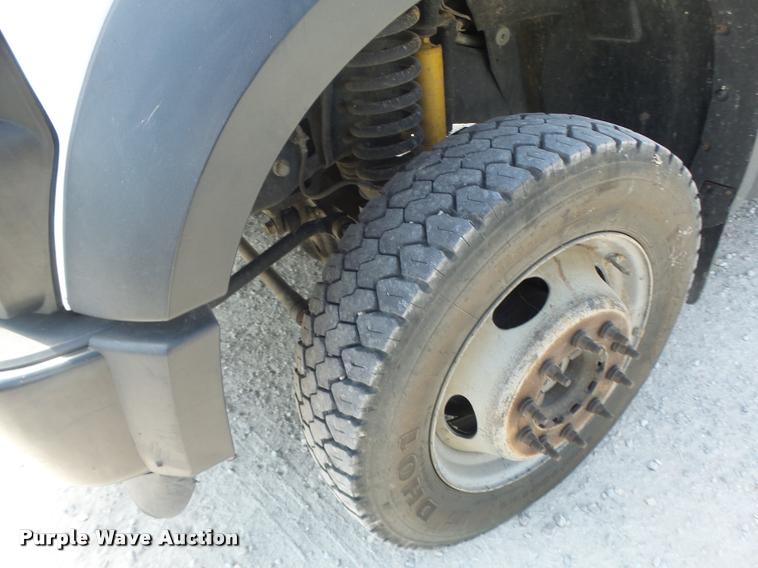 image for item DF9347 2008 Ford F550 Super Duty bucket truck
