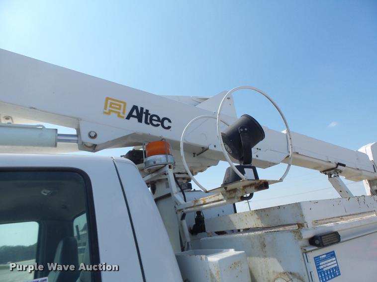 image for item DF9347 2008 Ford F550 Super Duty bucket truck