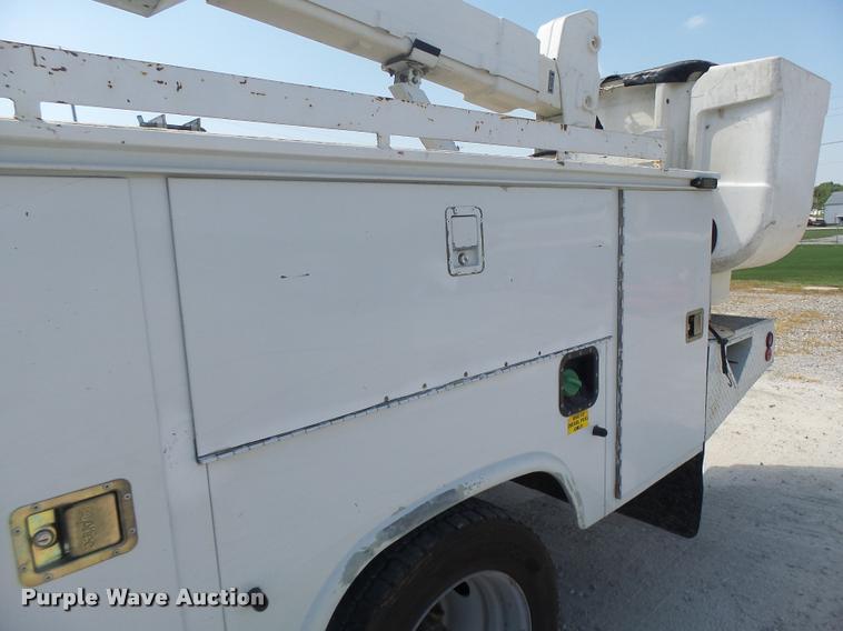 image for item DF9347 2008 Ford F550 Super Duty bucket truck