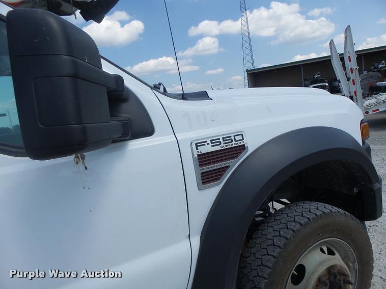 image for item DF9347 2008 Ford F550 Super Duty bucket truck