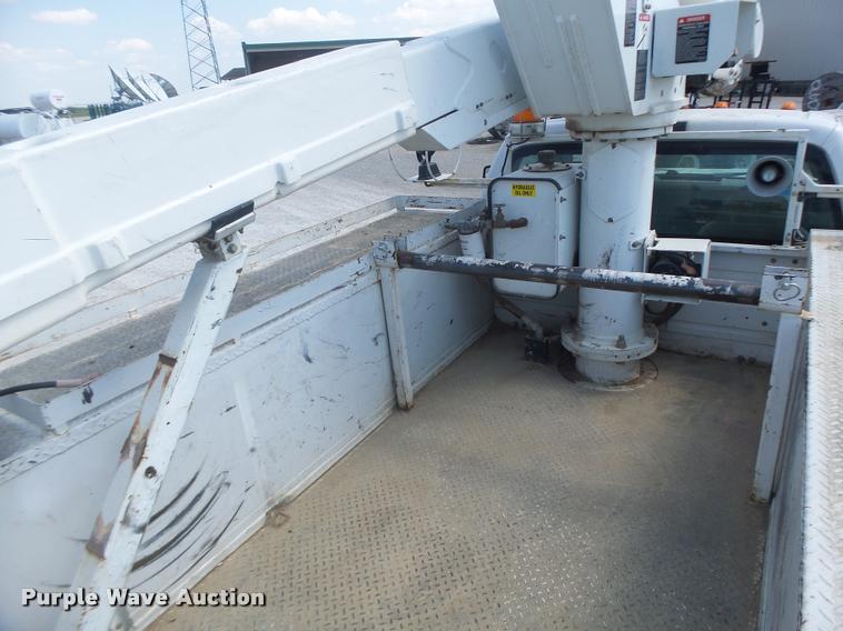 image for item DF9347 2008 Ford F550 Super Duty bucket truck