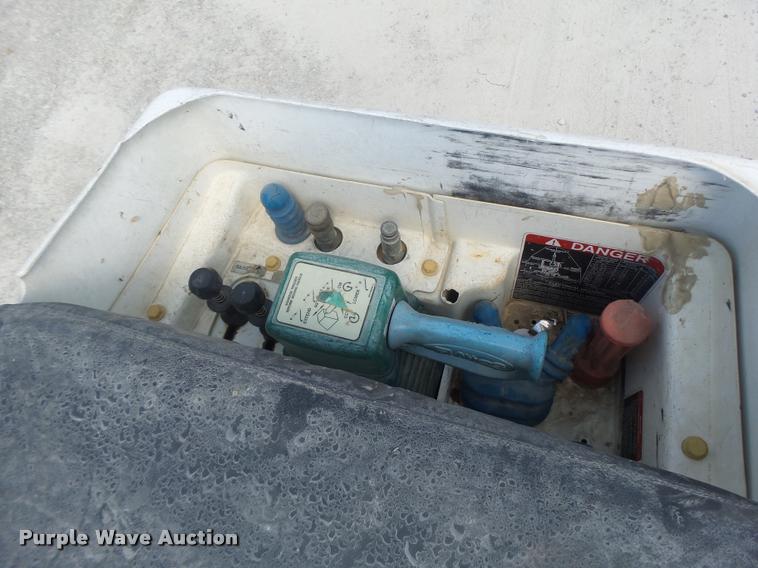 image for item DF9347 2008 Ford F550 Super Duty bucket truck