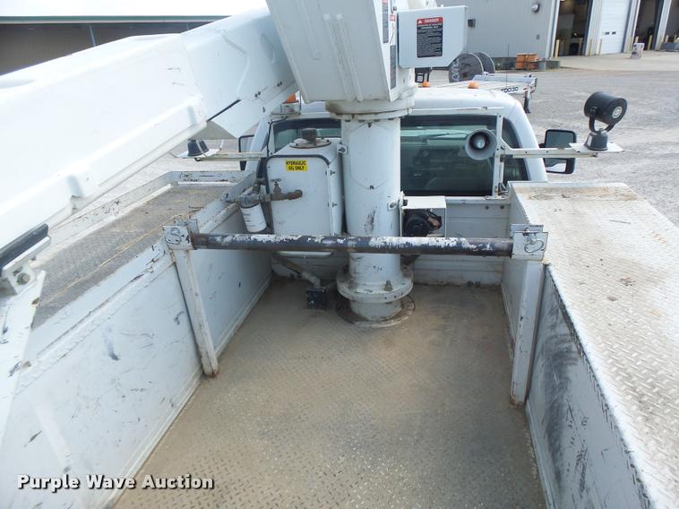 image for item DF9347 2008 Ford F550 Super Duty bucket truck